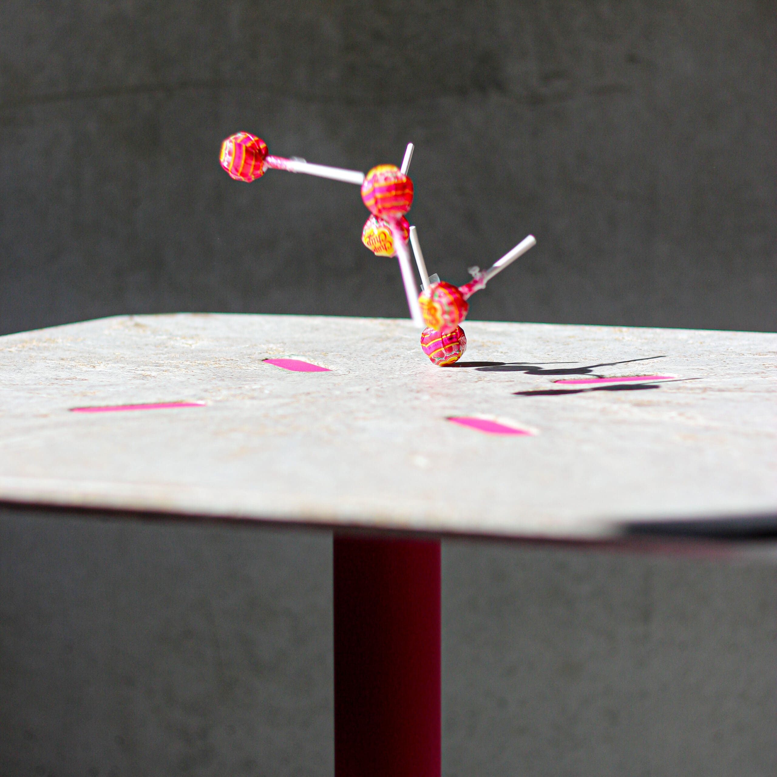 table newport-INSTAED3